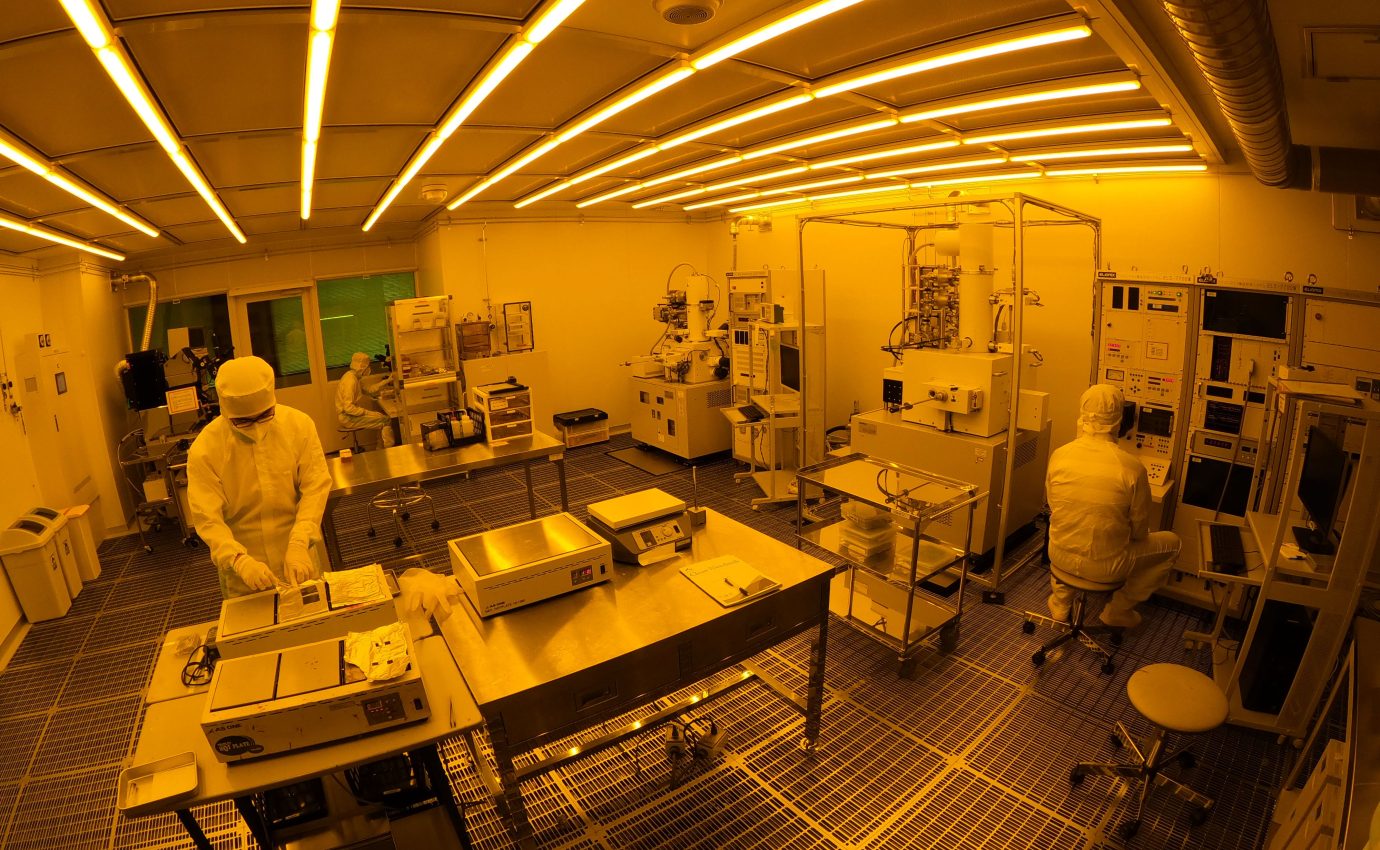 Developing the fundamental theory and applications of electronics and photonics based information systems in order to support a prosperous society.
